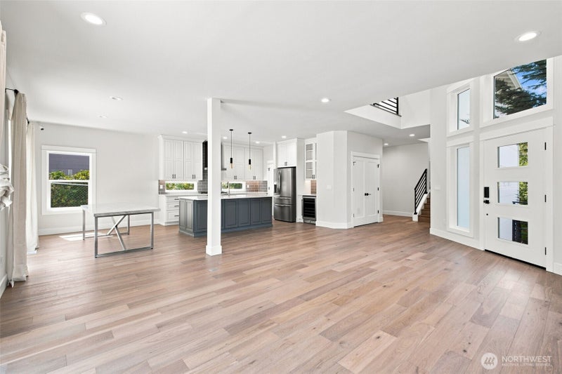 8121 35th Street W