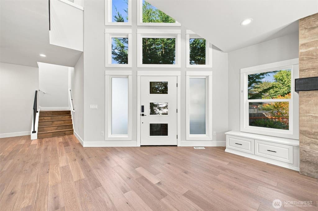 Photo of 8121 35th Street W, University Place, WA 98466 (MLS # 2573936)