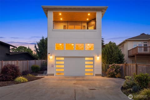 Photo of 8121 35th Street W, University Place, WA 98466 (MLS # 2573936)