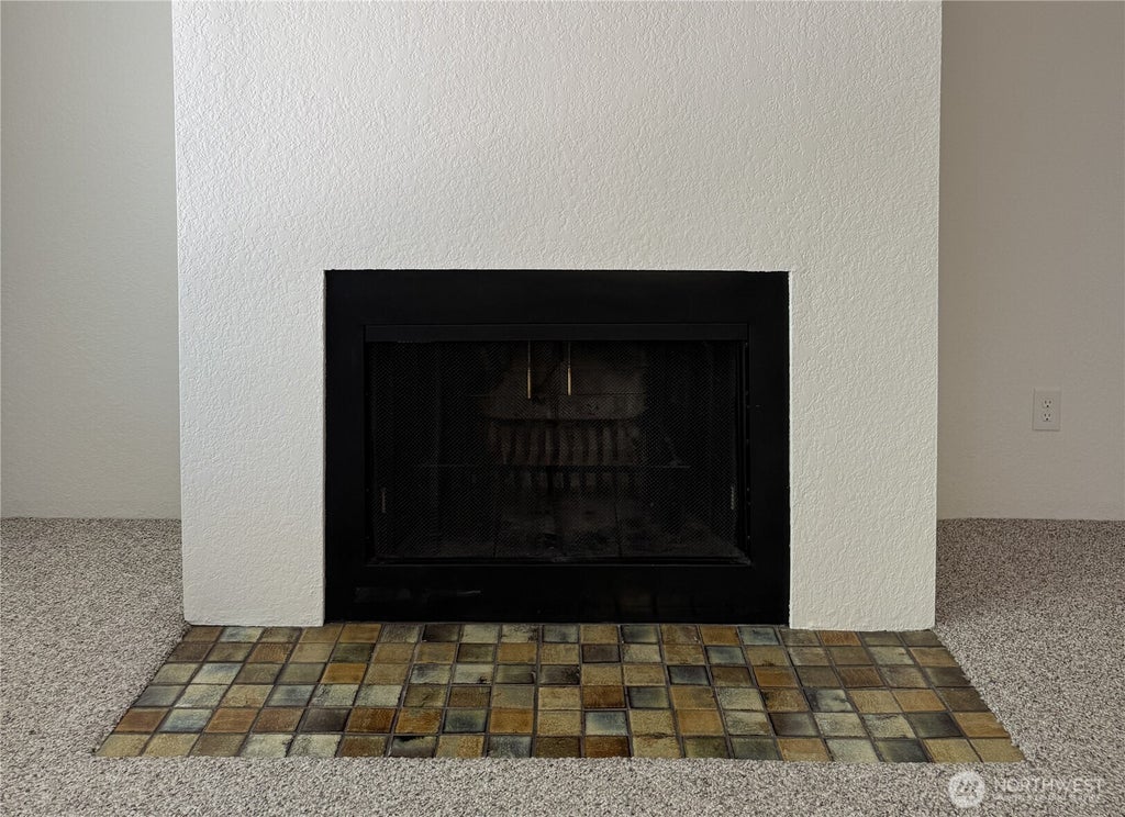 Photo of 555 N 105th Street, Seattle, WA 98133 (MLS # 2536344)