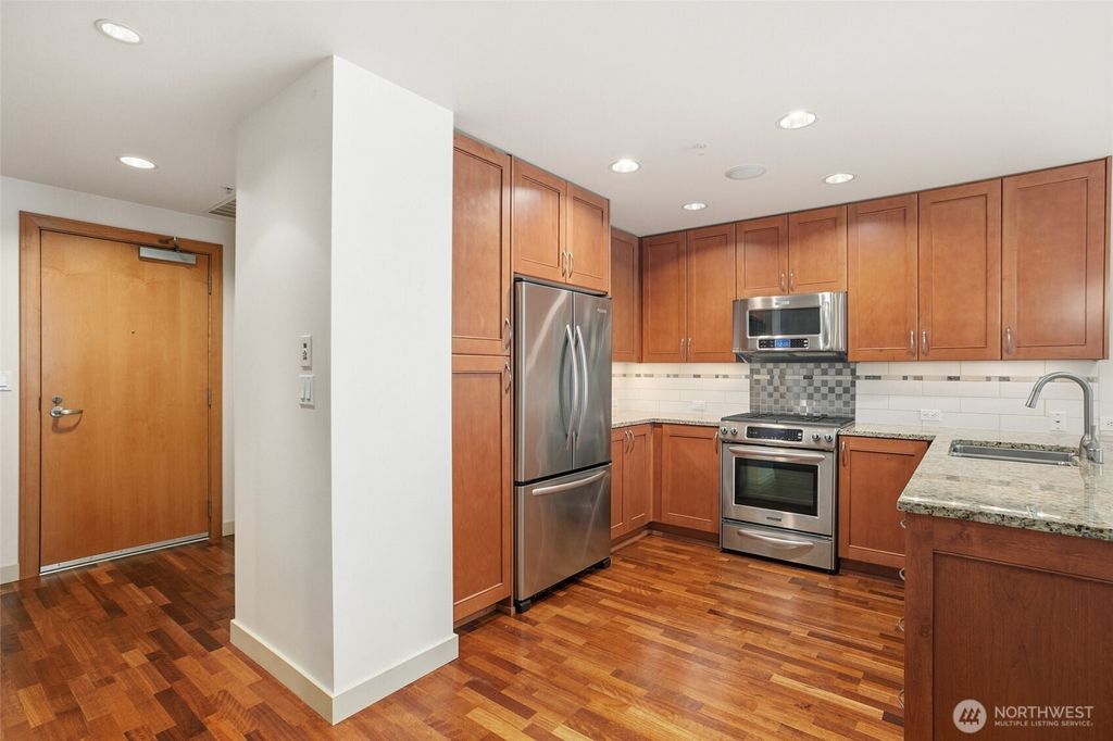 Photo of 10650 NE 9th Place #721, Bellevue, WA 98004 (MLS # 2472228)