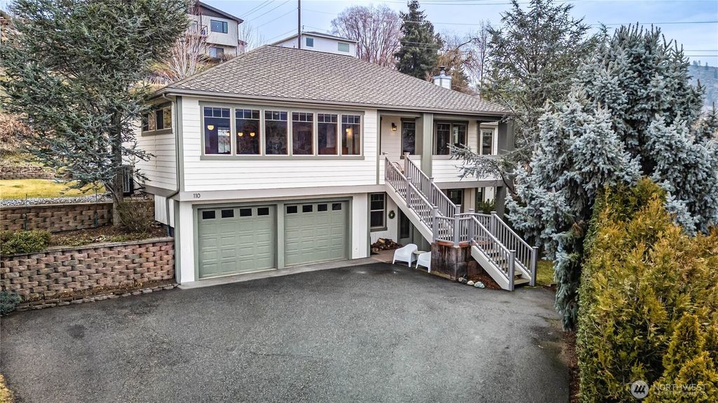 Photo of 110 Cascade Place, Cashmere, WA 98815 (MLS # 2474874)