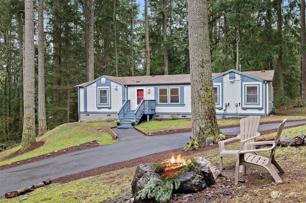 Photo of 21100 SE 122nd Street, Issaquah, WA 98027 (MLS # 2196638)
