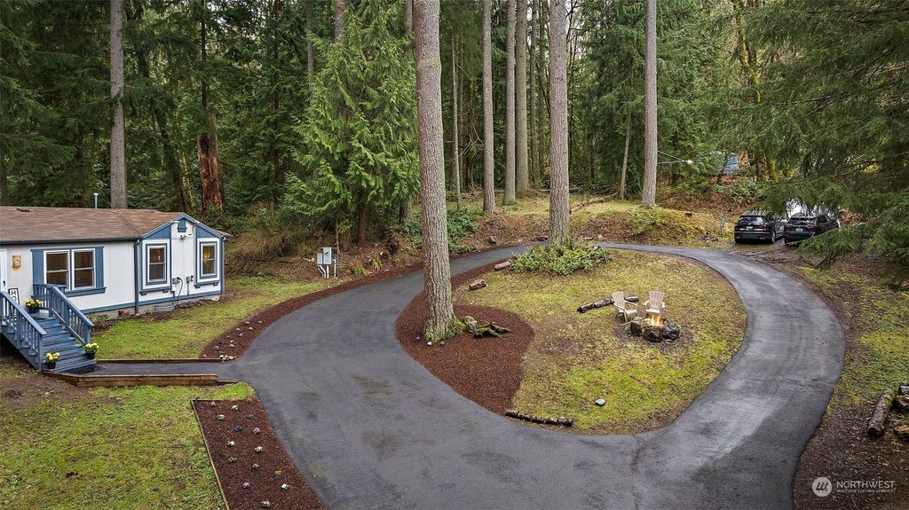 Photo of 21100 SE 122nd Street, Issaquah, WA 98027 (MLS # 2196638)