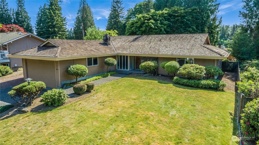 Photo of 6233 129th Place SE, Bellevue, WA 98006 (MLS # 2073228)