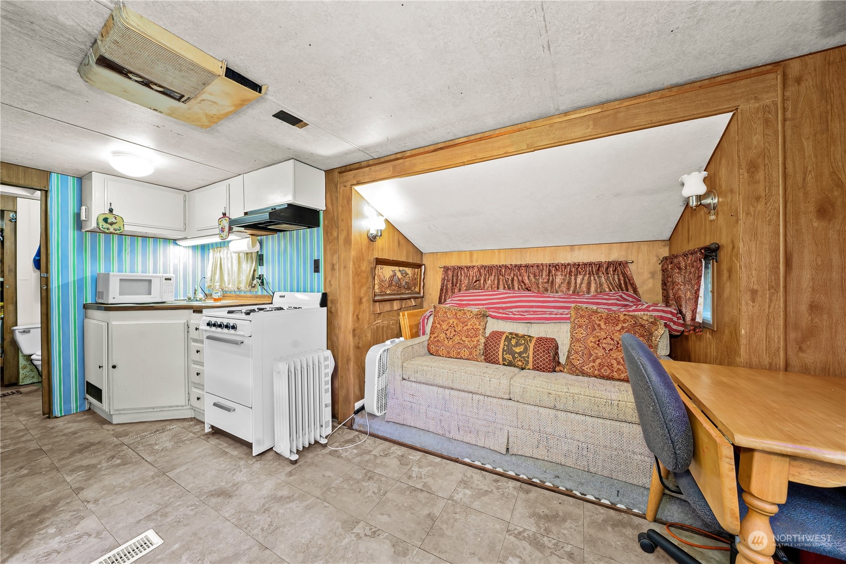137 Mountain View Drive N