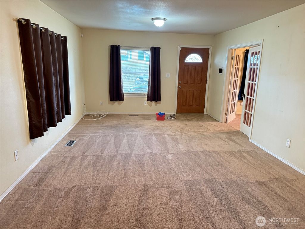 Photo of 3112 S Melrose Street, Tacoma, WA 98405 (MLS # 2463618)