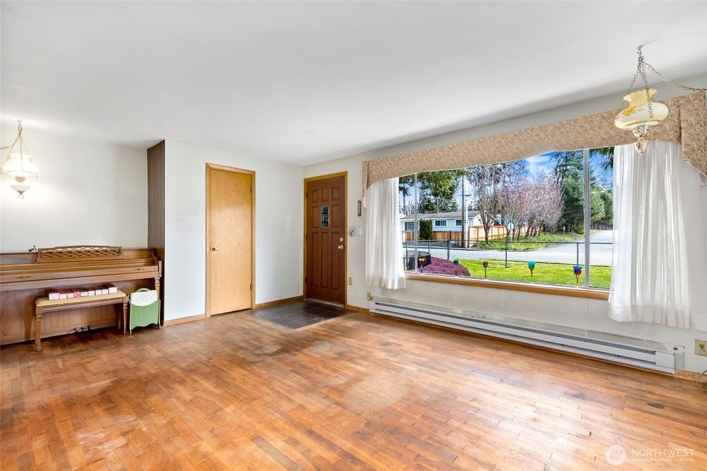 Photo of 20908 59th Place W, Lynnwood, WA 98036 (MLS # 2501612)