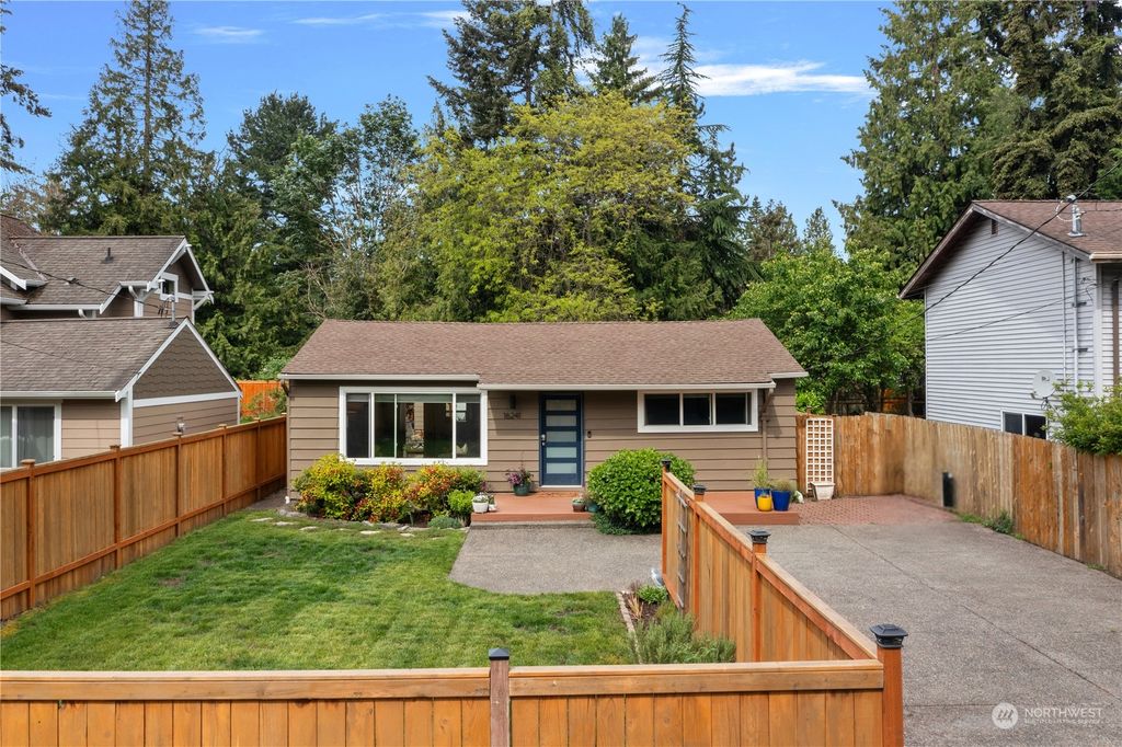 Photo of 16241 12th Avenue NE, Shoreline, WA 98155 (MLS # 2246208)