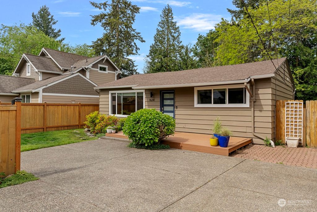 Photo of 16241 12th Avenue NE, Shoreline, WA 98155 (MLS # 2246208)
