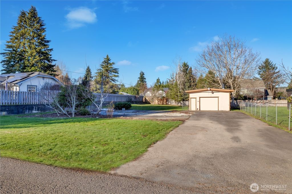 Photo of 33104 SE 43 Street, Fall City, WA 98024 (MLS # 2469952)