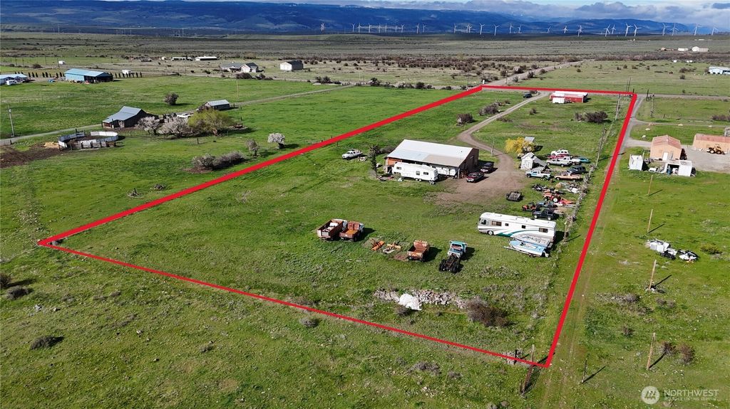Photo of 19110 Reecer Creek Road, Ellensburg, WA 98926 (MLS # 2505940)