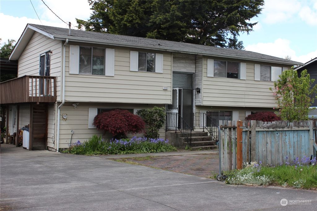 Photo of 27321 141st Avenue SE, Kent, WA 98042 (MLS # 2232110)