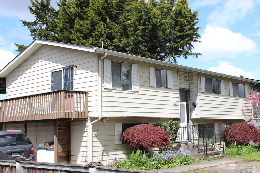 Photo of 27321 141st Avenue SE, Kent, WA 98042 (MLS # 2232110)