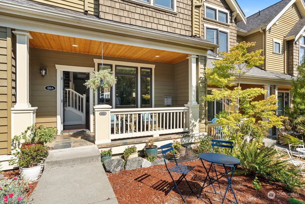 Photo of 18 A W Etruria Street, Seattle, WA 98119 (MLS # 2157211)