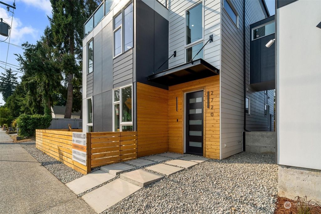 Photo of 2720 SW Thistle Street, Seattle, WA 98126 (MLS # 2154978)
