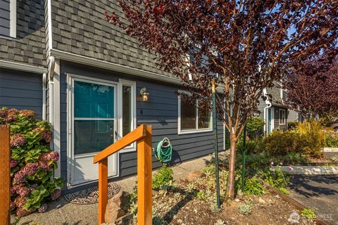 Photo of 1421 W Casino Road #A4, Everett, WA 98204 (MLS # 2437596)
