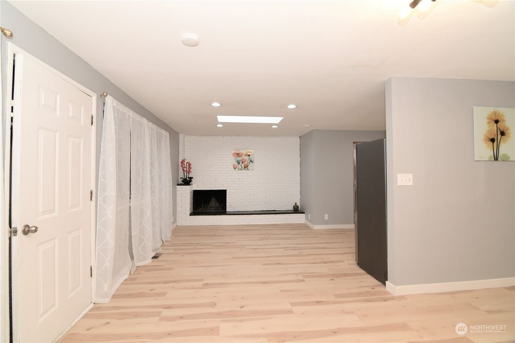 Photo of 1422 S 303rd Street, Federal Way, WA 98003 (MLS # 2033470)