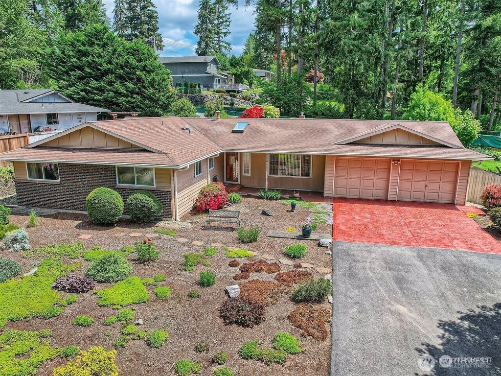 Photo of 14412 167th Place SE, Renton, WA 98059 (MLS # 2413263)