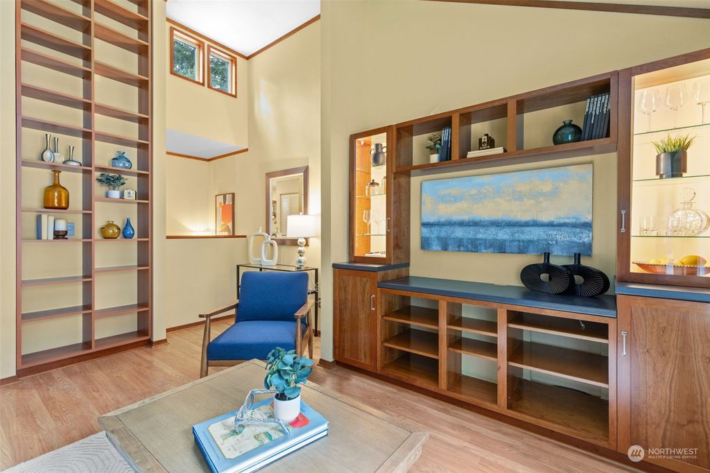 Photo of 4308 NE Sunset Boulevard #D6, Renton, WA 98059 (MLS # 2294251)