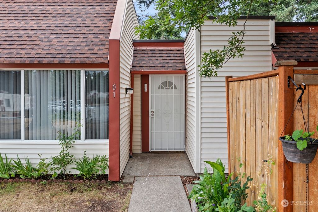 Photo of 14600 SE 176th Street #O1, Renton, WA 98058 (MLS # 2143161)