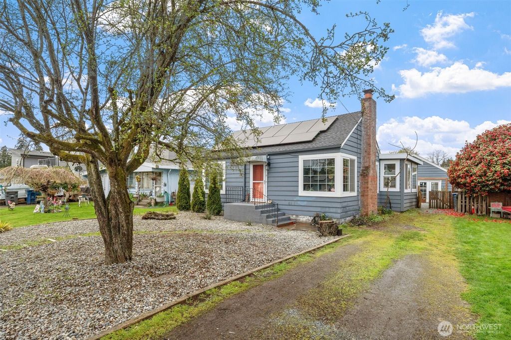 Photo of 13045 2nd Avenue S, Burien, WA 98168 (MLS # 2357290)
