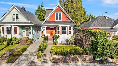 Photo of 1532 23rd Avenue, Seattle, WA 98122 (MLS # 2514534)