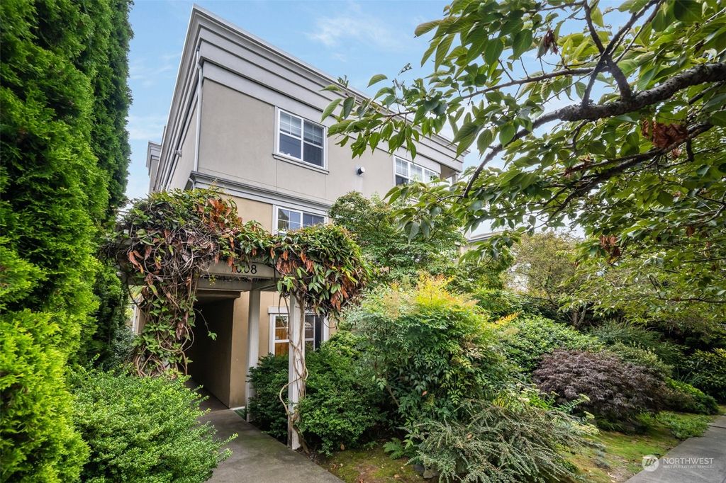 Photo of 1008 6th Avenue N #203, Seattle, WA 98109 (MLS # 2287177)