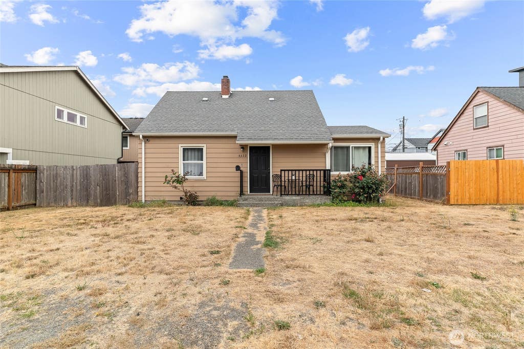 Photo of 4322 S Lawrence Street, Tacoma, WA 98409 (MLS # 2569621)
