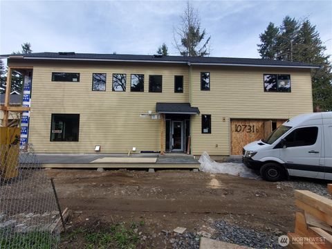 Photo of 10731 B 17th Avenue NE, Seattle, WA 98125 (MLS # 2500165)