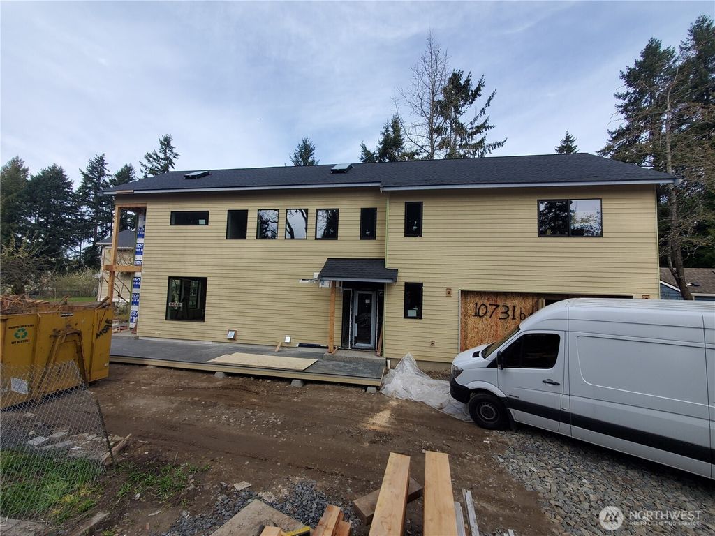 Photo of 10731 B 17th Avenue NE, Seattle, WA 98125 (MLS # 2500165)