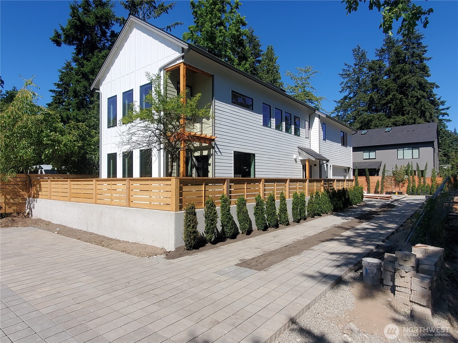 10731 17th Avenue NE
