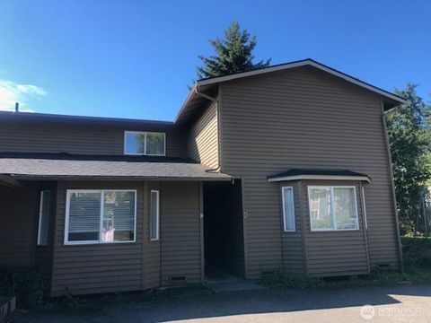 Photo of 8716 8th Avenue W #D, Everett, WA 98204 (MLS # 2459275)
