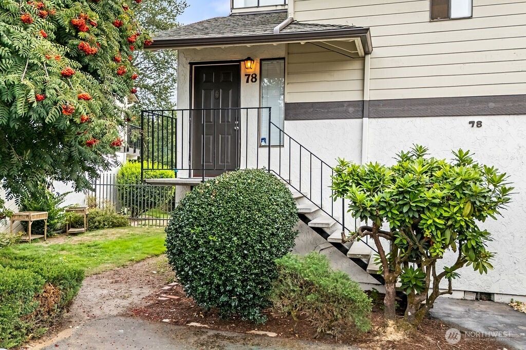Photo of 1810 Maple Lane #M78, Kent, WA 98030 (MLS # 2433003)