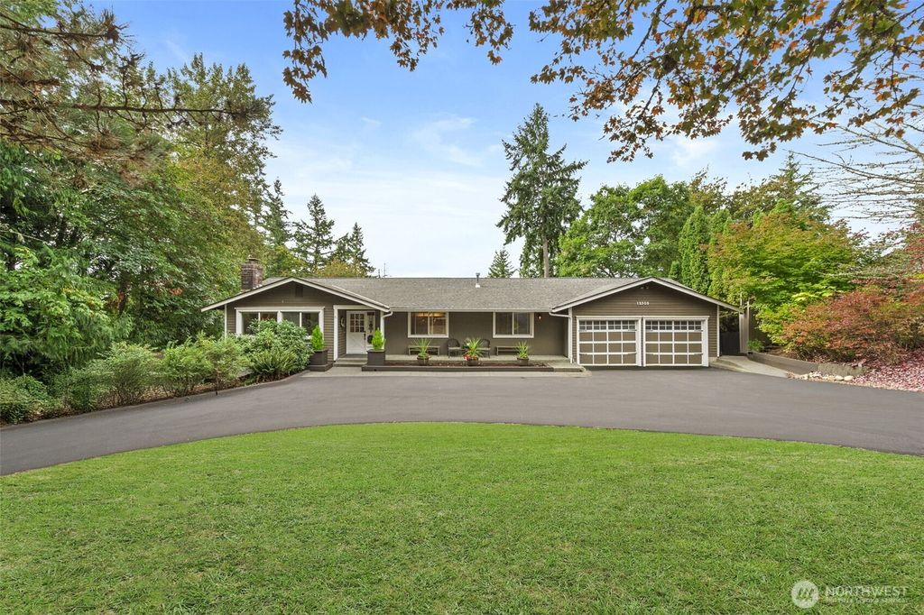 Photo of 12509 206th Place SE, Issaquah, WA 98027 (MLS # 2442339)