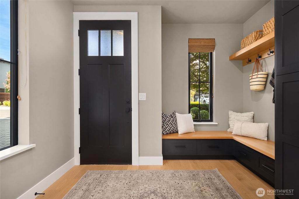 Photo of 225 3rd Avenue S, Kirkland, WA 98033 (MLS # 2586634)