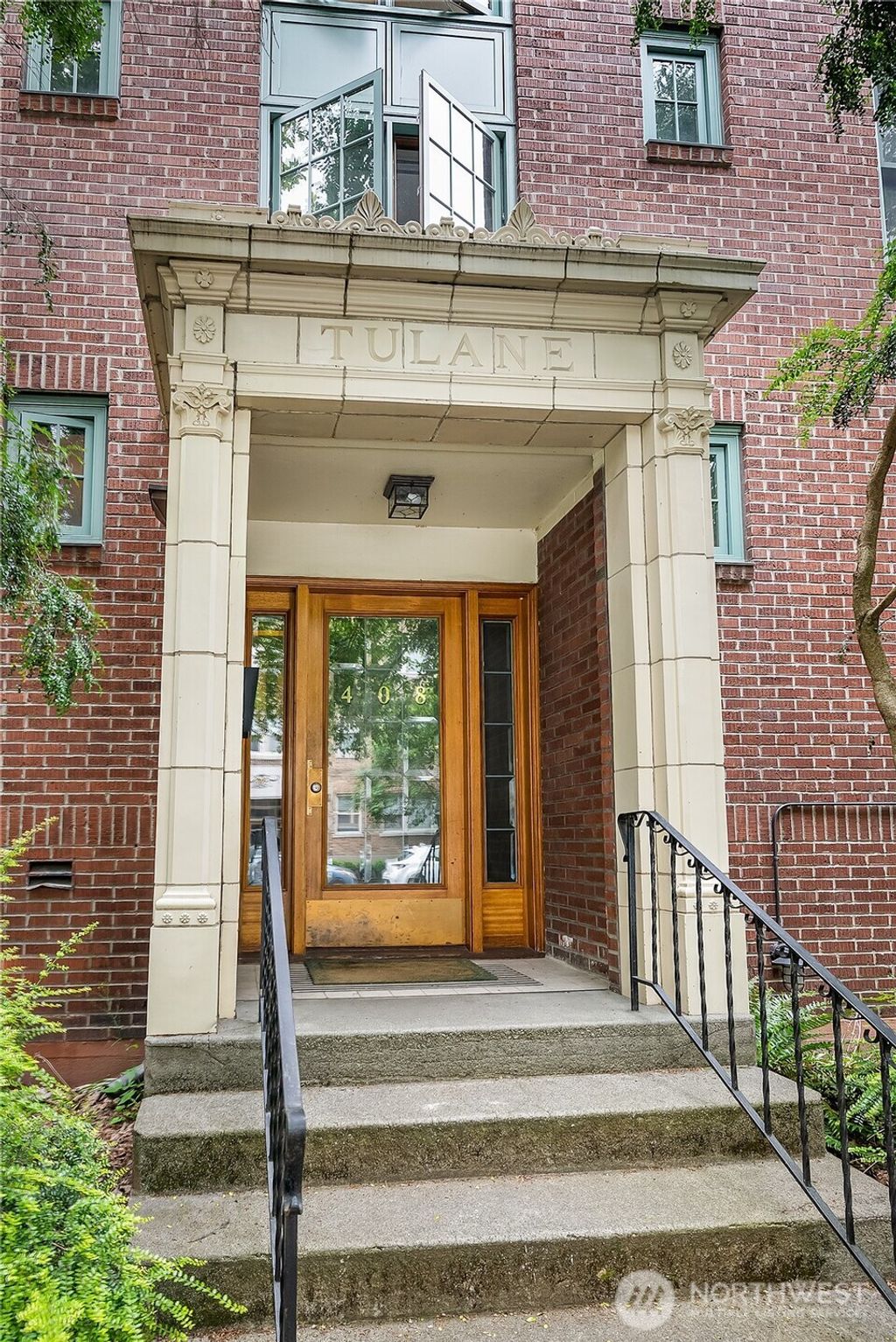 Photo of 408 Bellevue Avenue E #106, Seattle, WA 98102 (MLS # 2344756)