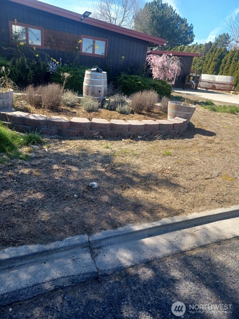 533 Fairchild Loop