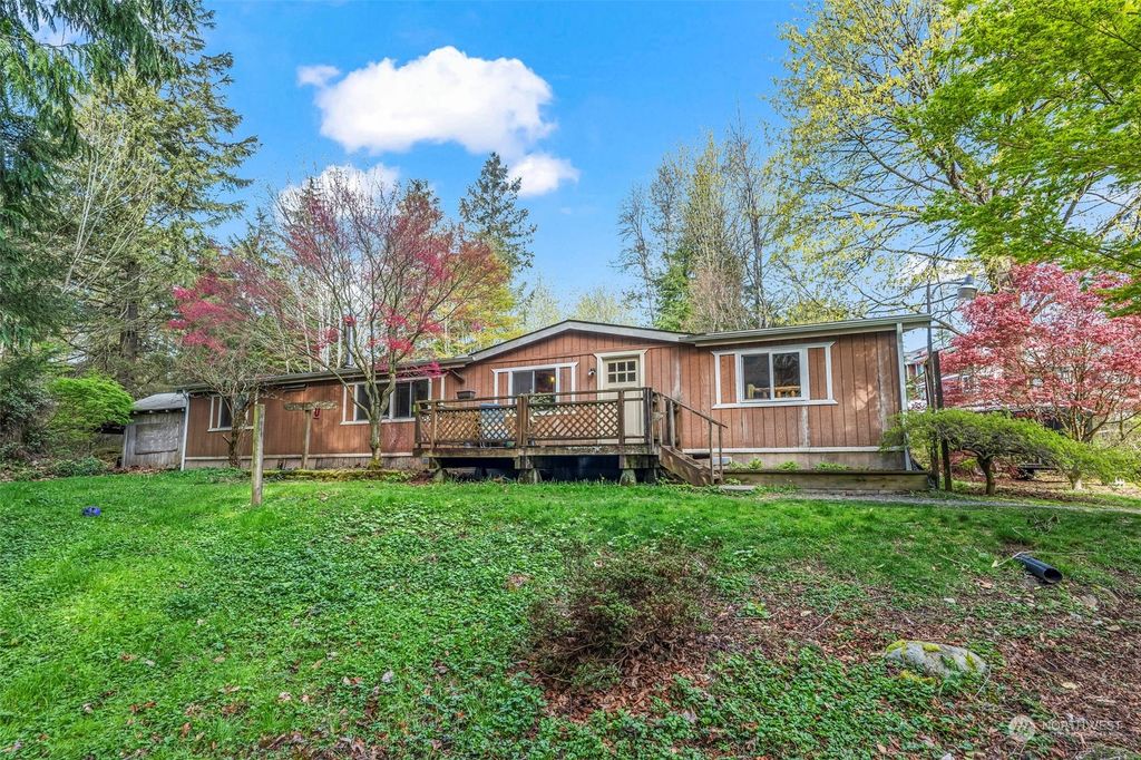 Photo of 9821 353rd Place SE, Snoqualmie, WA 98065 (MLS # 2226029)
