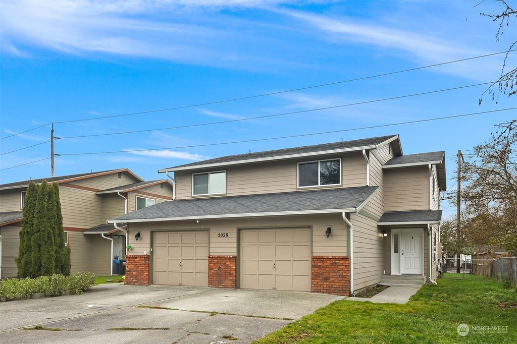 Photo of 2028 Chestnut Street #A &amp; B, Everett, WA 98201 (MLS # 2322512)