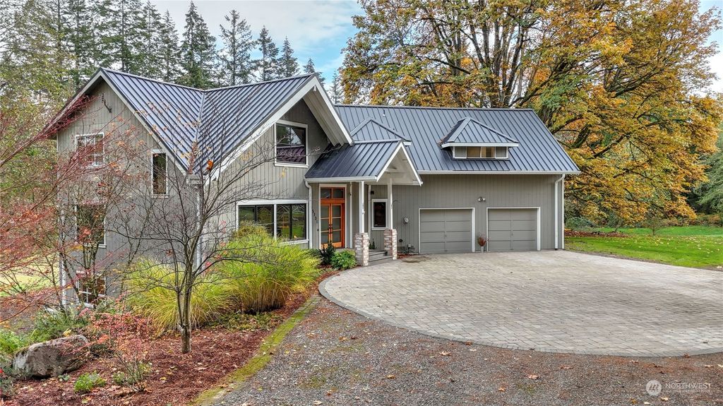 Photo of 15731 SE 224th Street, Kent, WA 98042 (MLS # 2304619)