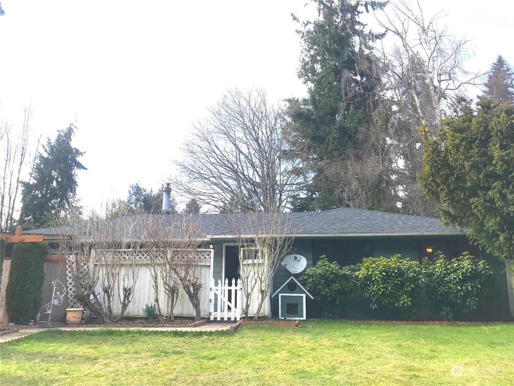 Photo of 30749 12th Place SW, Federal Way, WA 98023 (MLS # 2045529)