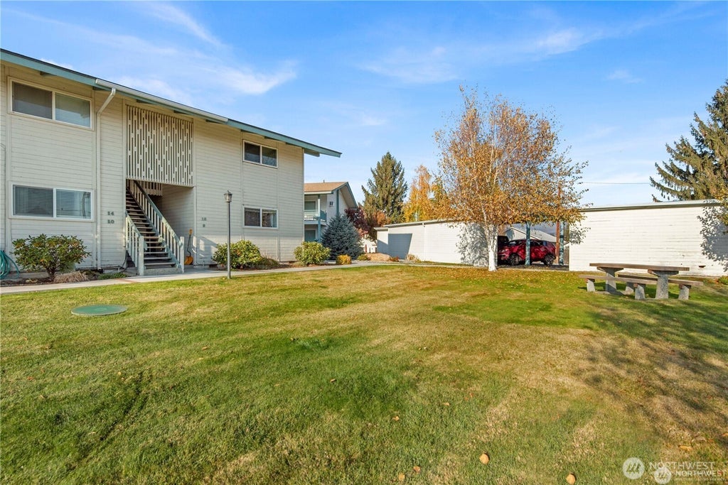 Photo of Wenatchee, WA 98801 (MLS # 2548447)