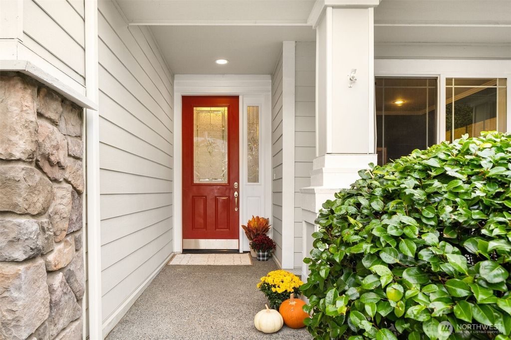 Photo of 22319 NE 6th Court, Sammamish, WA 98074 (MLS # 2448036)