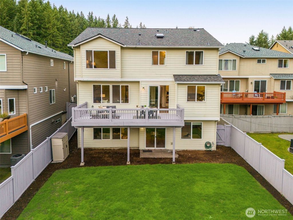 Photo of 22319 NE 6th Court, Sammamish, WA 98074 (MLS # 2448036)