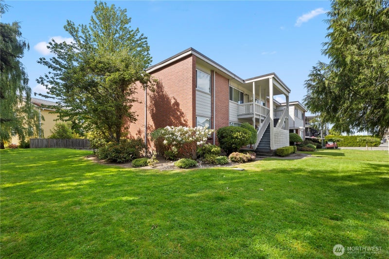 1115 N 12th Street