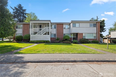 Photo of 1115 N 12th Street, Tacoma, WA 98403 (MLS # 2553708)