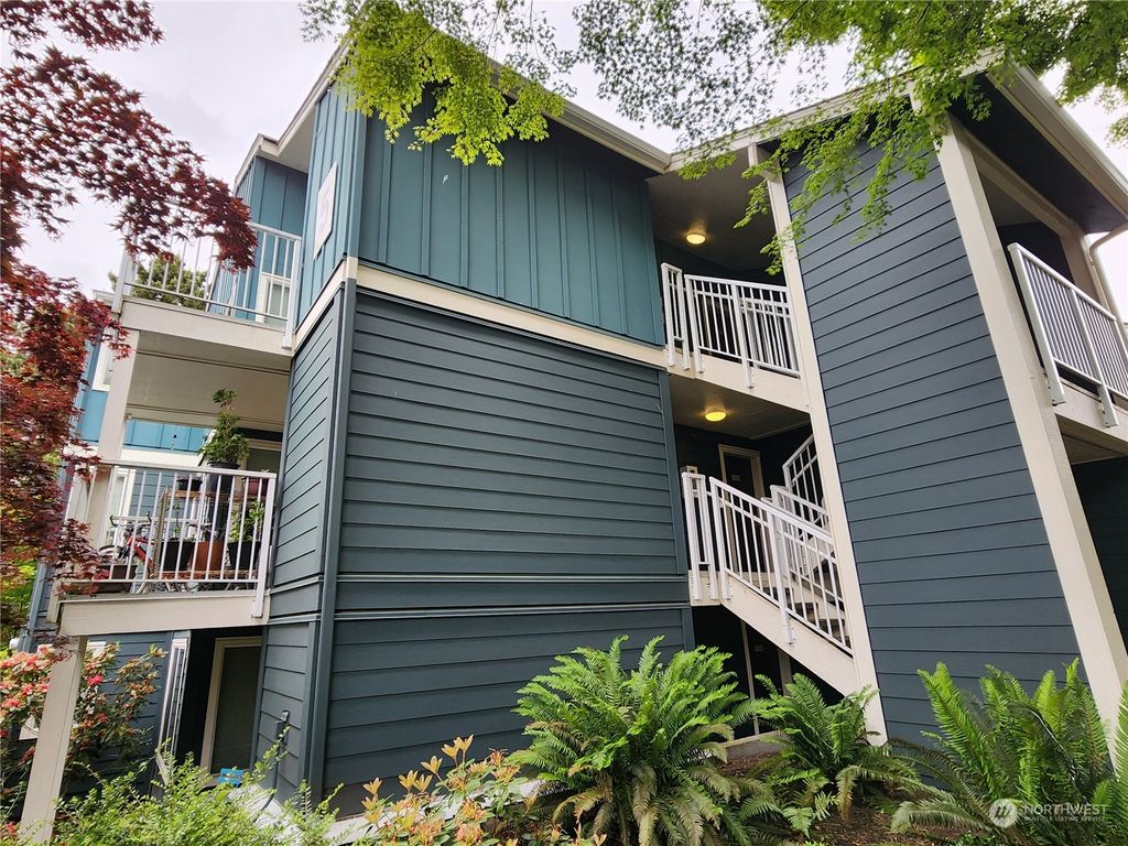 Photo of 300 N 130th Street #5301, Seattle, WA 98133 (MLS # 2249390)