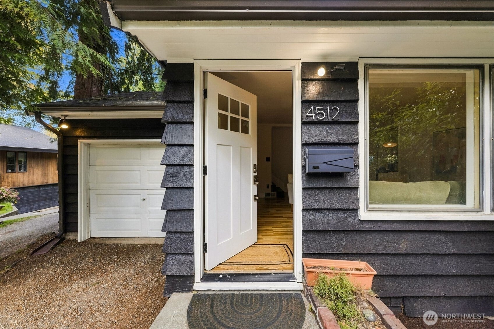 4512 SW Director Place