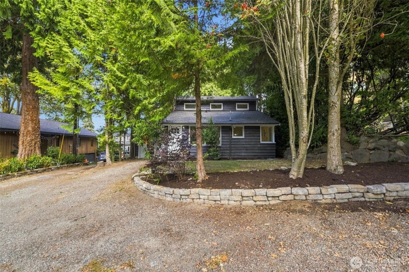 4512 SW Director Place